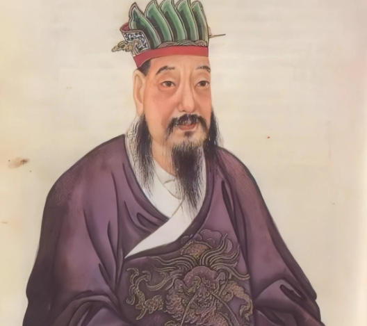 张九龄劝李隆基不要重用李林甫，李隆基不听，劝李隆基杀安禄山，也不听。李隆基逃到四