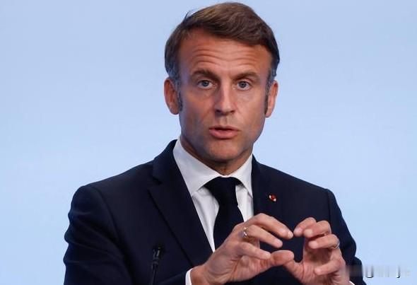 1月12日，法媒报道，法国驻伊朗使馆的非必要人员已于11日和12日撤离伊朗，使馆