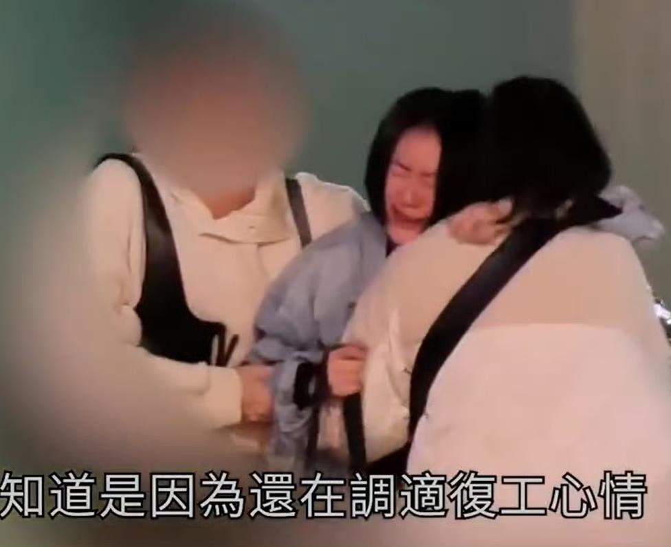 小S回应录制完节目街头大哭！小S近期宣布复工，在录制完节目后，很多娱乐圈的好