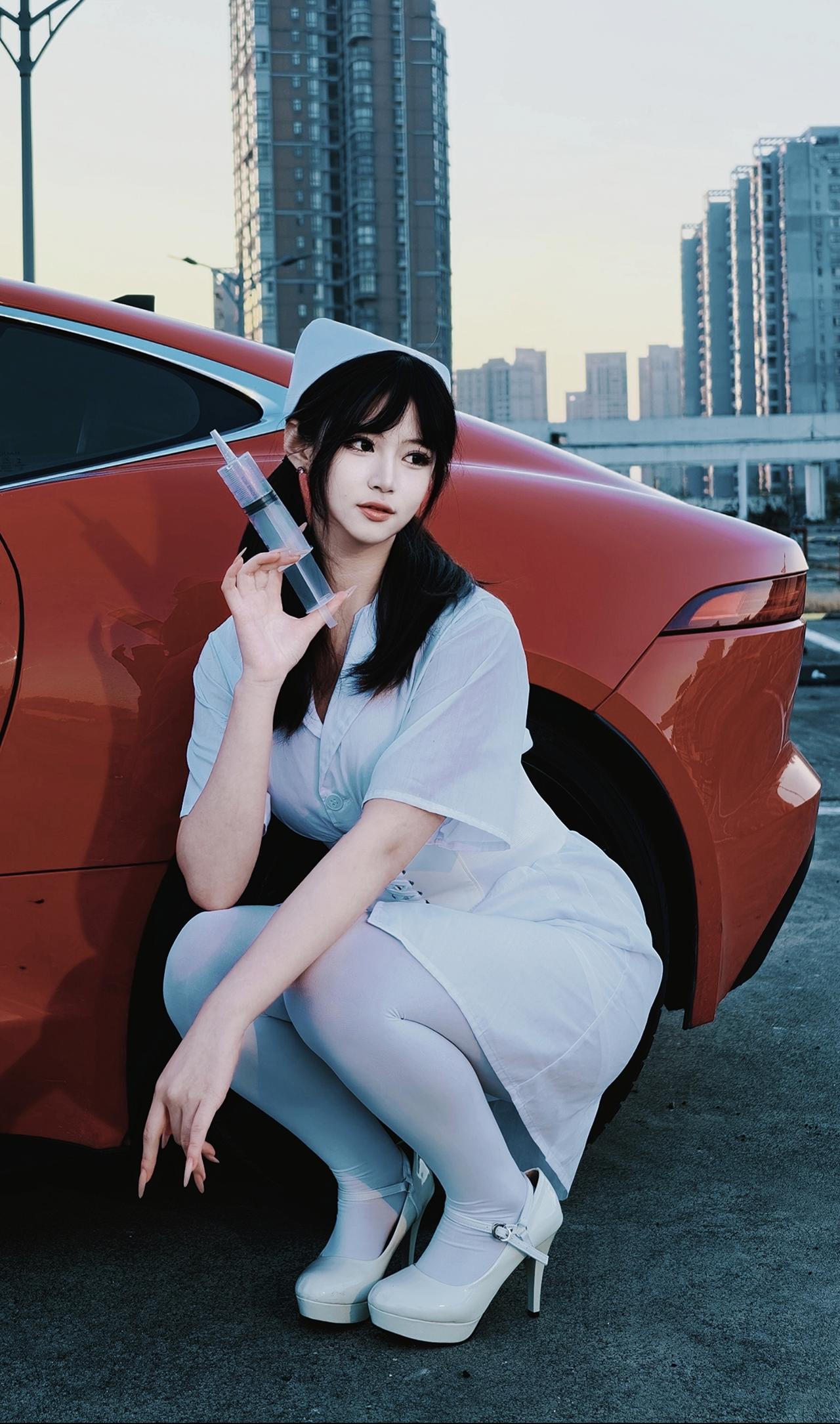 护士怎么拍？直接拉楼顶摄影约拍挡不住的颜值长腿女神清纯女神