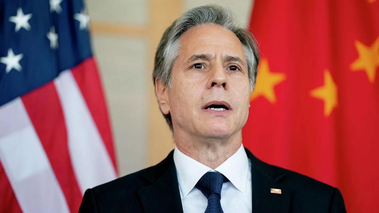 布林肯今天说，各国越来越不把美国当可靠领导者，民调显示中国更靠谱。这番话听着像是