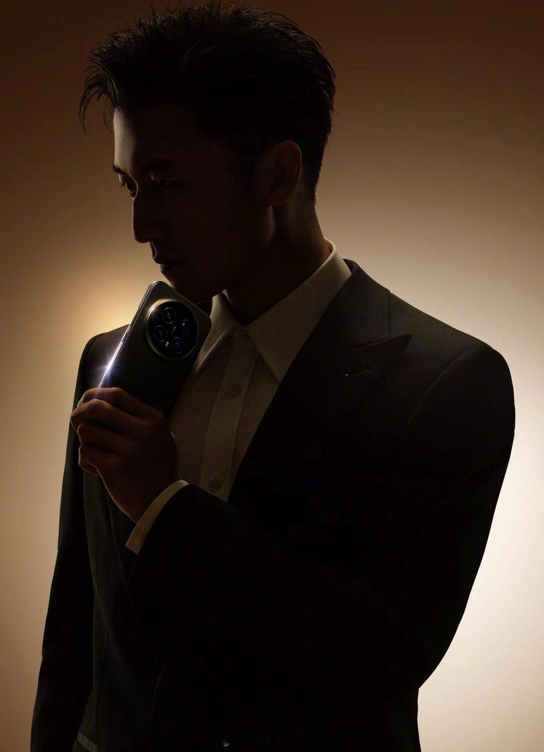 荣耀谢霆锋谁能不爱永远在突破的谢霆锋！二十年巡演重启热度不减，跨界发展也步步稳