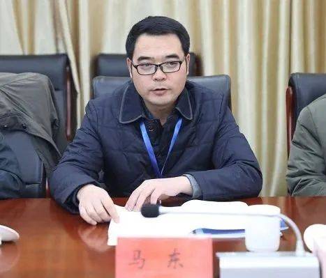 <em>马东</em>终于被查!一人兼五个局局长,却只拿一份工资,想不出事都难