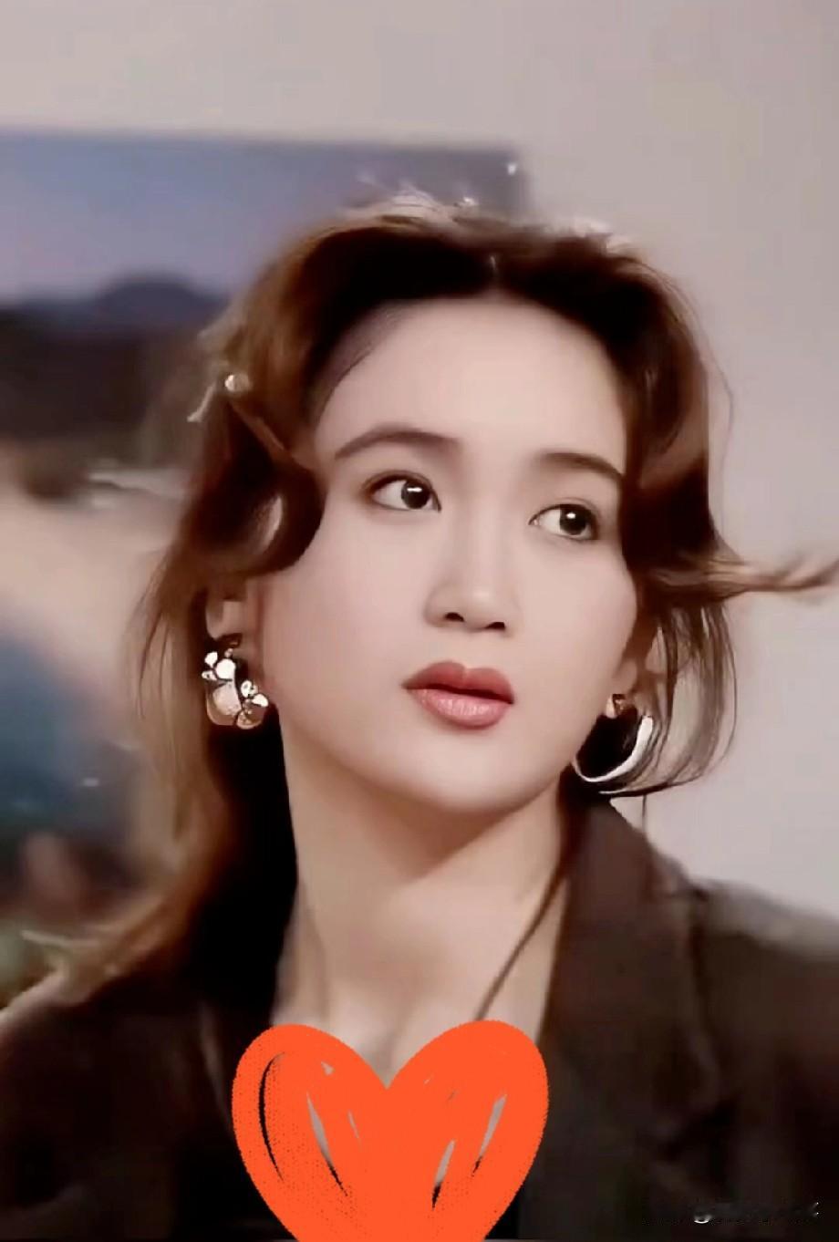 2006年，温碧霞因为查出来不能生孩子，哭着跟丈夫何祖光提离婚。谁能想到，何祖光