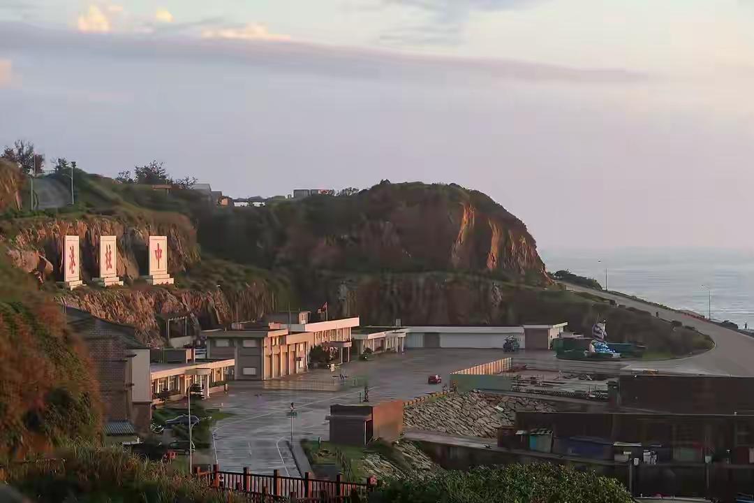 局势已恶化，台军前进部署海马斯，想对解放军阵地“先制打击听说台独分子最近又睡不