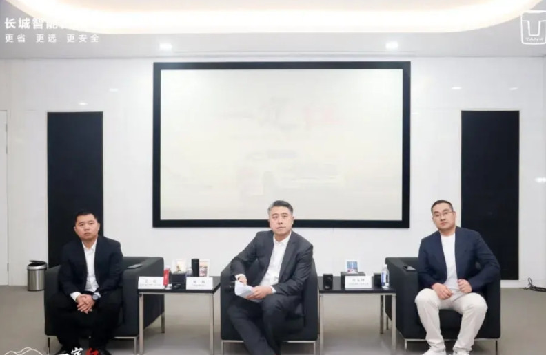 比亚迪起诉的某汽车品牌高管常某，但是这位高管已经失联了两个月了……这位被起诉