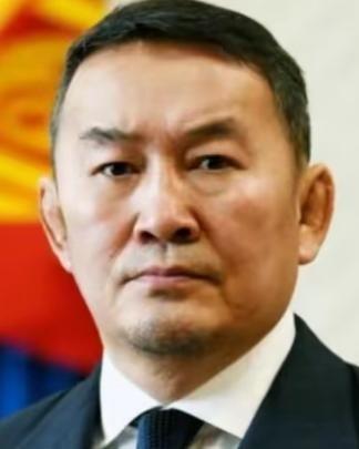 一位蒙古国的网友表示：看看现在强大的中国，我至今也没有想明白我们为什么要独立出来