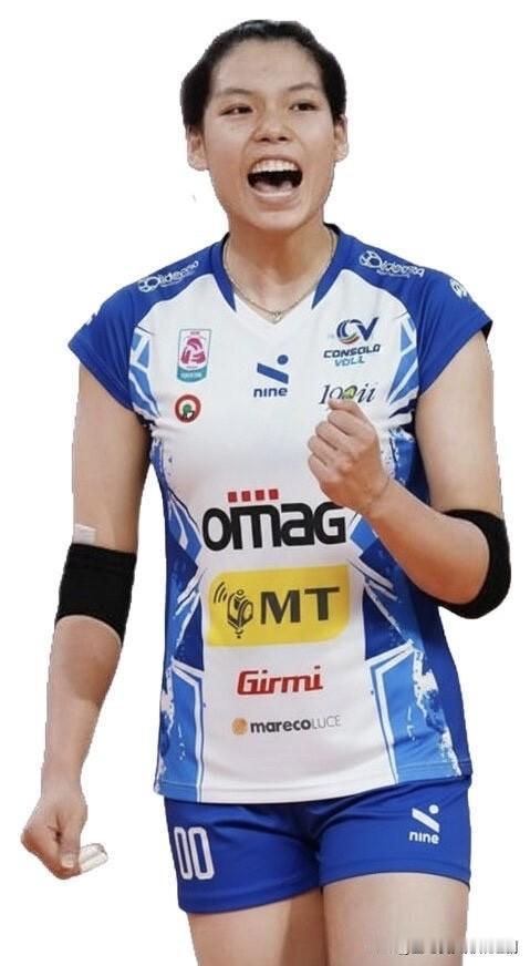 庄宇珊：关于周日的比赛，我刚到队里，正在努力融入球队。我会尽力确保自己能够上场，