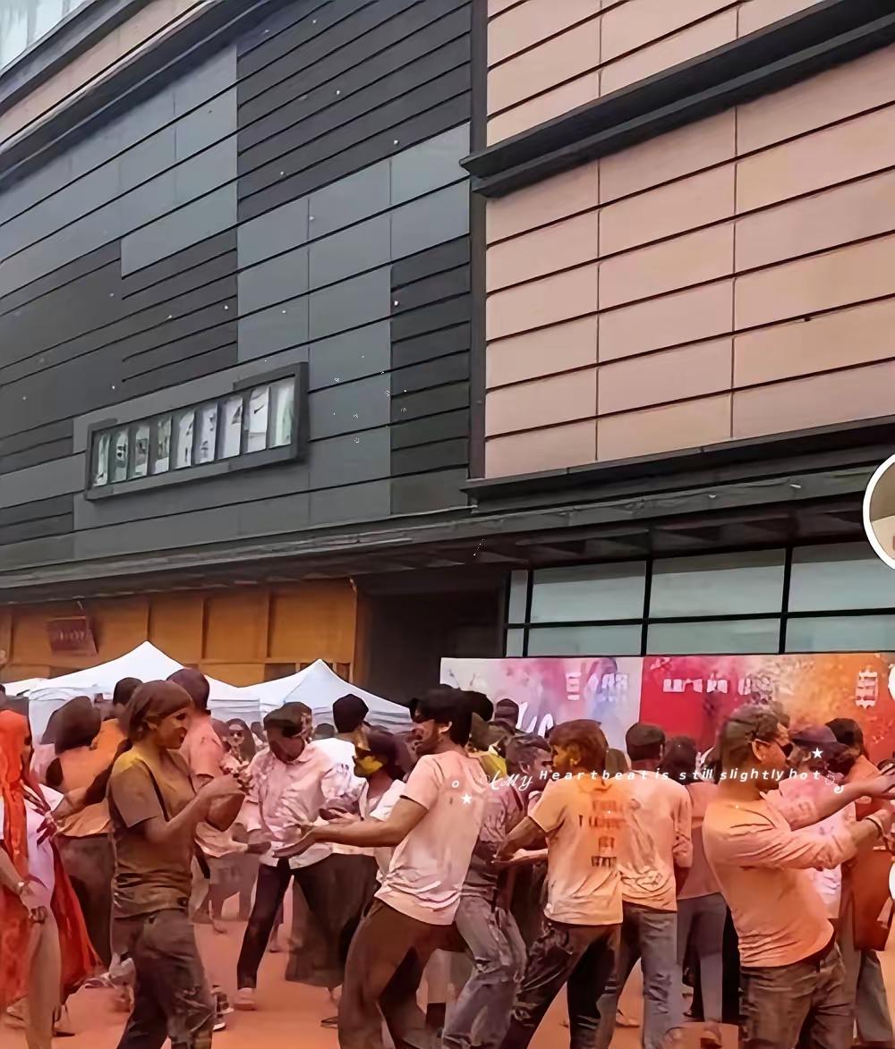 民间高人出奇招！滞留国内不愿走的印度朋友，一条路子实现三大欢喜​面对不