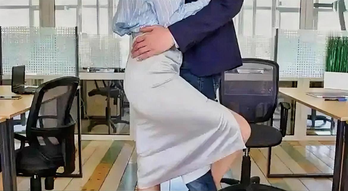 背叛家庭的男人会后悔吗？实话实说，他要是过得好，肯定不会后悔，过不好才会后悔。