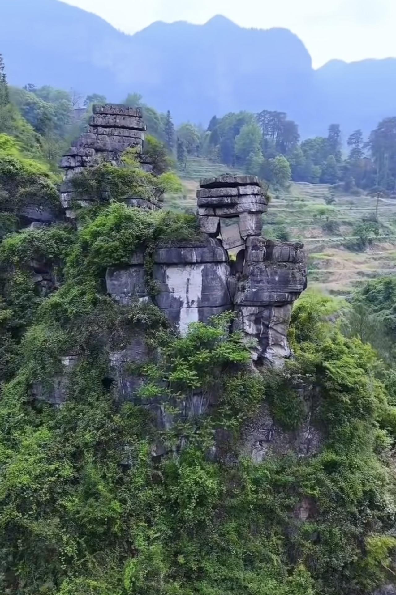 重庆南川半河村怪石堆！