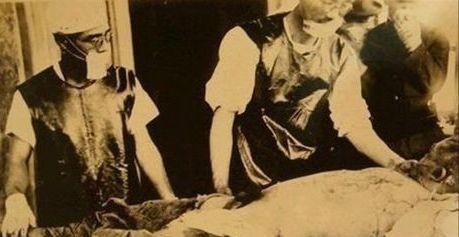 1945年5月，空袭日本本土的十几名美军飞行员被日军抓获，日酋横山勇下令处死其中