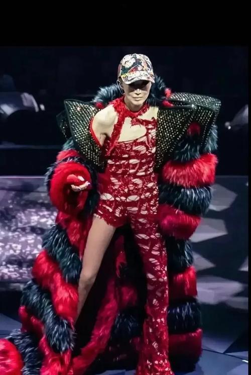 还是喜欢年轻的秀文！