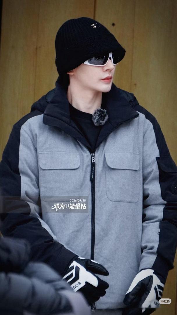 邓为omg你真的吓到我了花儿与少年谁告诉我邓为是高冷男的？花少里他完全就是个大