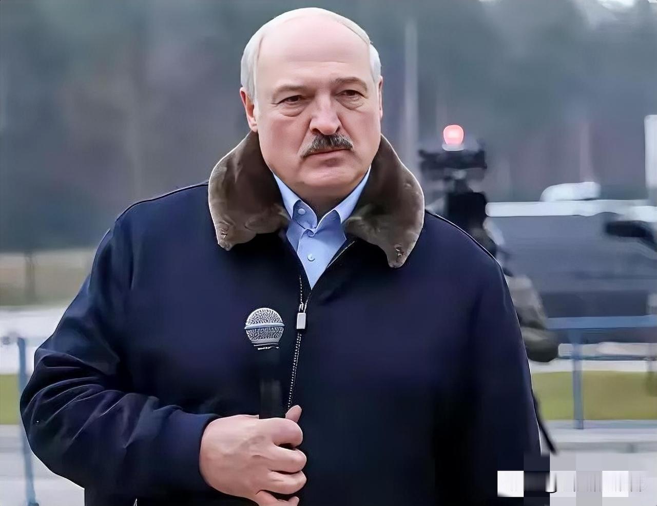 卢卡申科是真头铁！1月8日，白俄罗斯总统卢卡申科在明斯克参加活动时直接放话：要