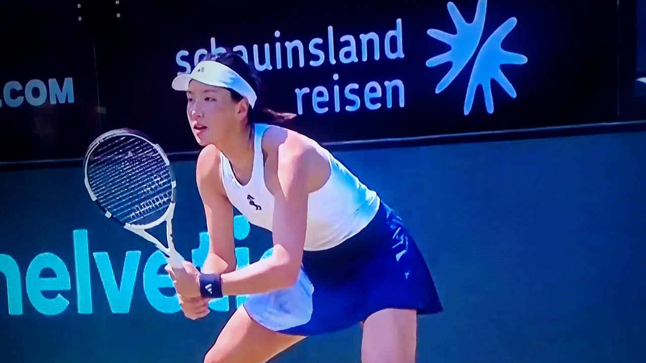 北京时间6月26日19:09至20:20，WTA500巴特洪堡站女单半决赛焦点战