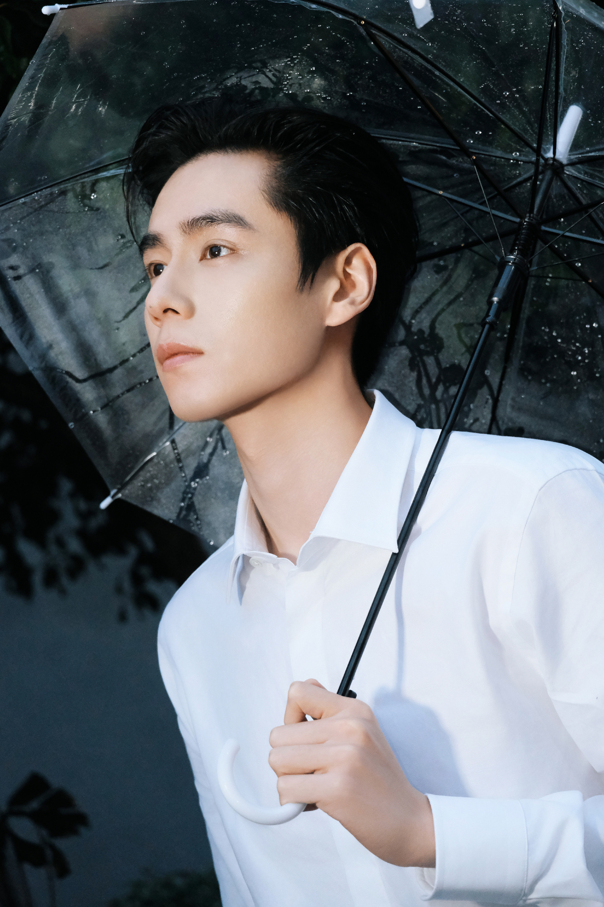 1.🐧全新综艺《花开不设限》拟邀嘉宾阵容：闫妮、杨幂、单依纯、papi酱节目内