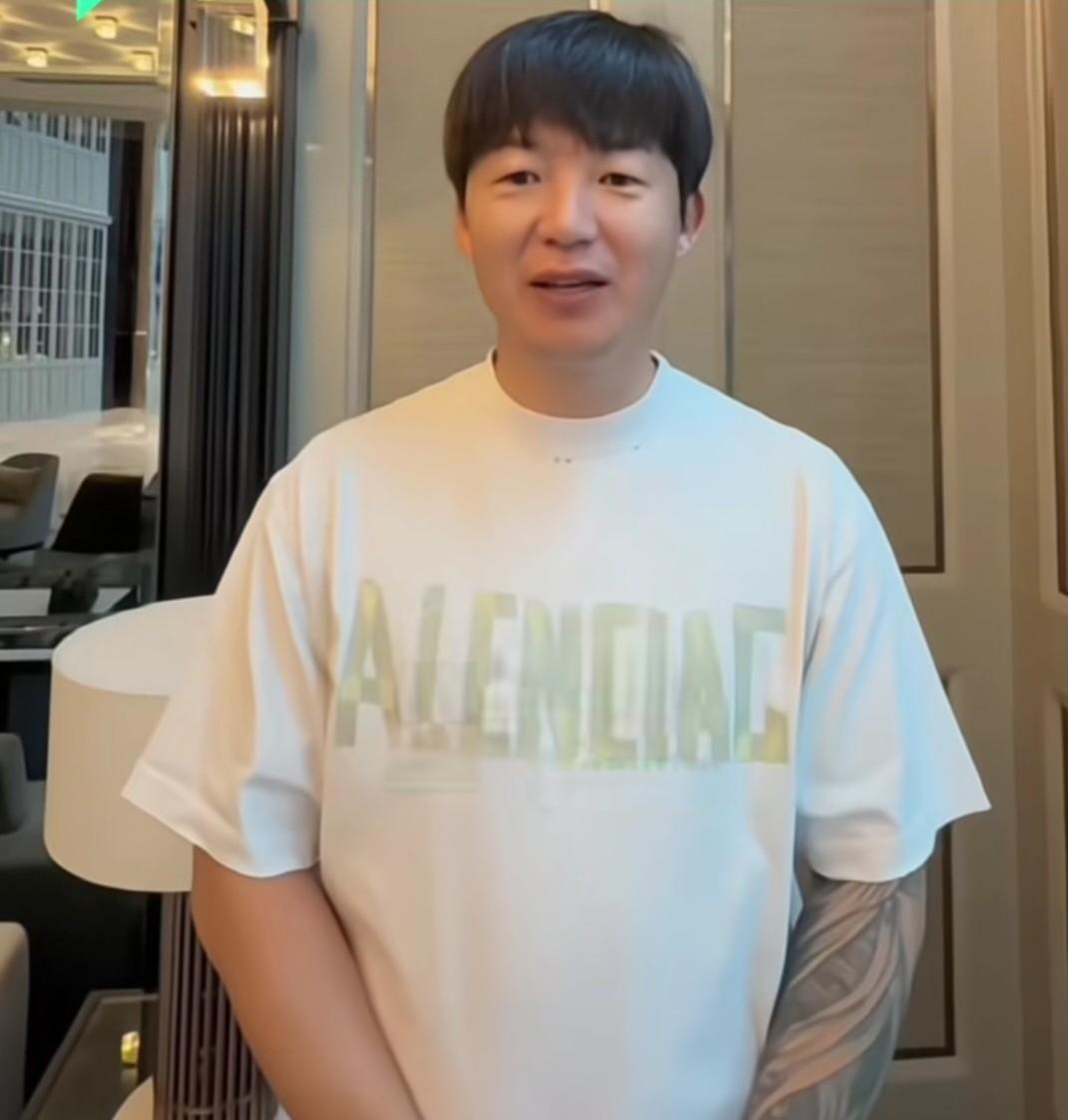 朴成送祝福，北京国安踩场备战足协杯决赛！今天下午拉米罗与金靴射手法比奥出席新闻