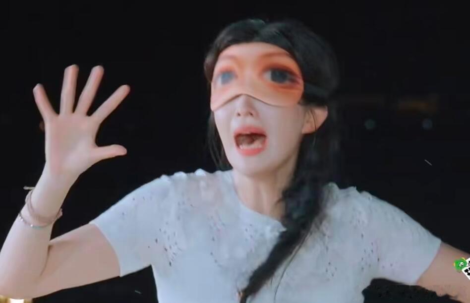 王楚然第一个常驻综艺！在绝对的美貌背后是抽象属性​​​