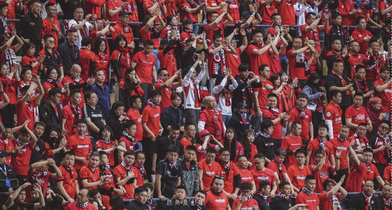 重庆VS成都(四川)足球成绩对比：顶级联赛(甲A，中超)重庆历史最好成绩：第