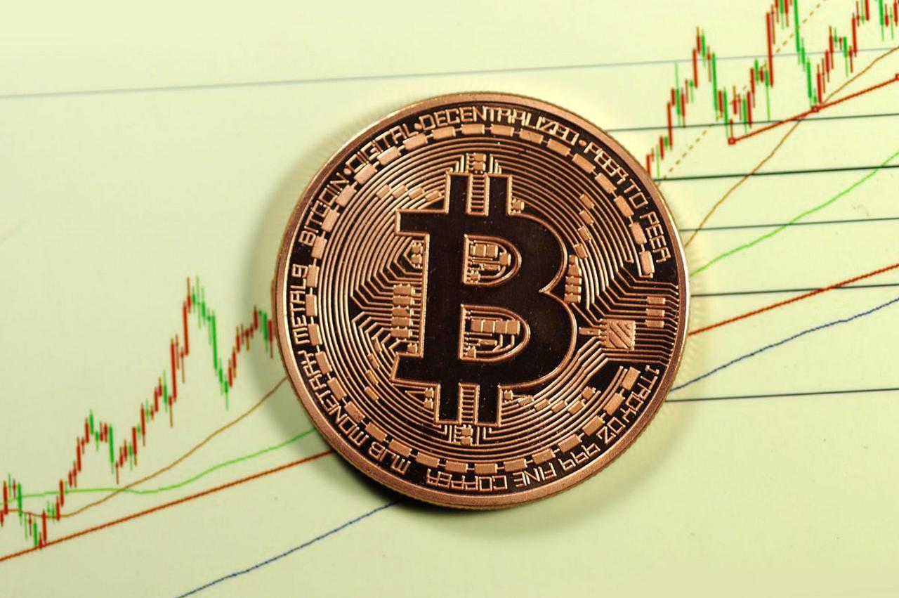 很多人都说，为什么我们老是错过互联网、比特币、买房等这样的暴富机会？我这么说吧，