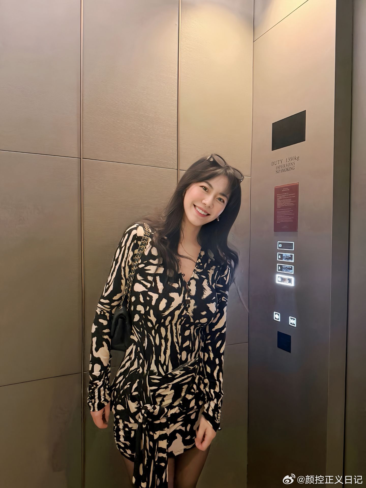 今天穿什么时尚风美女