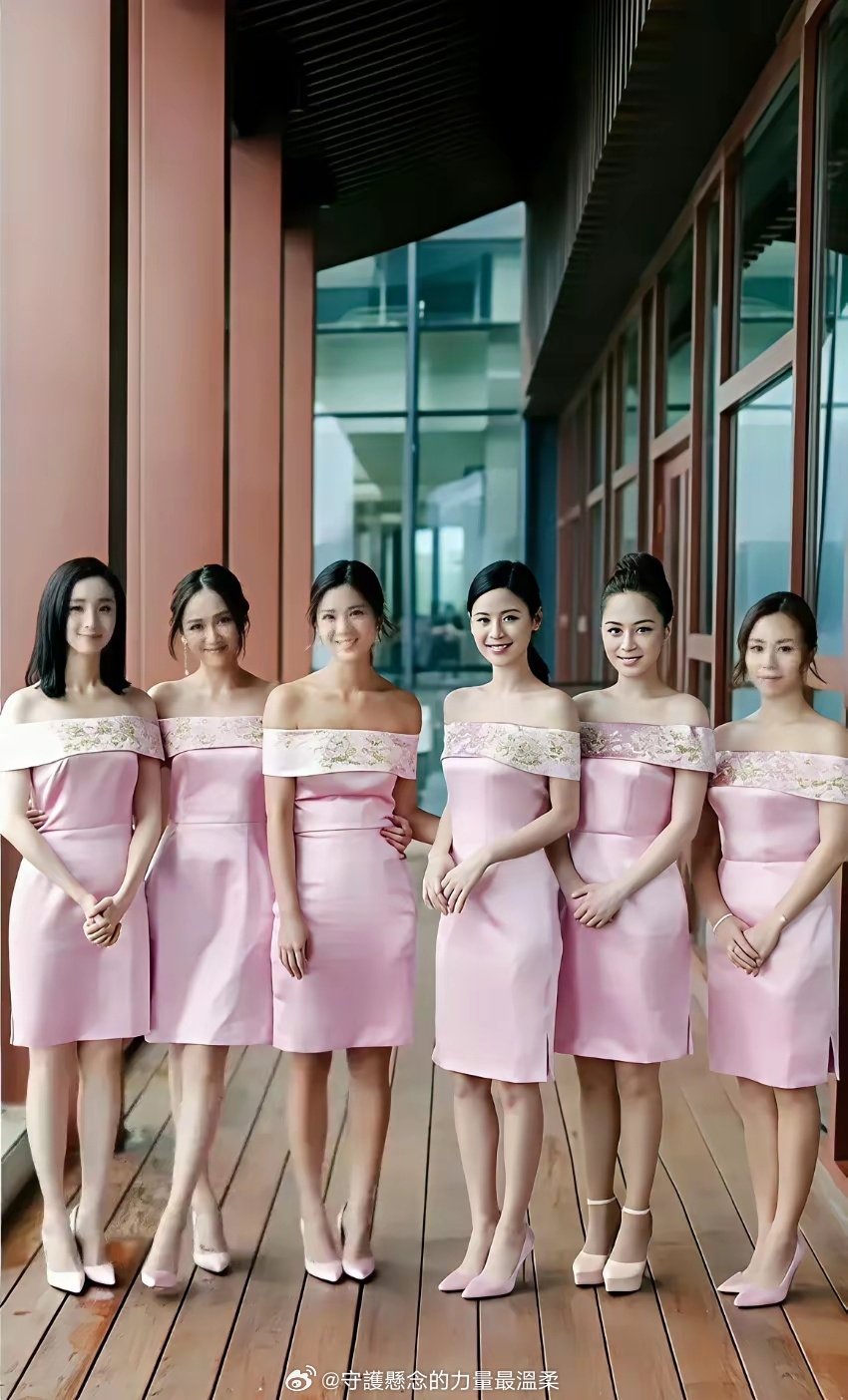 陈妍希当年的伴娘团可以算是伴娘界的天花板了吧​