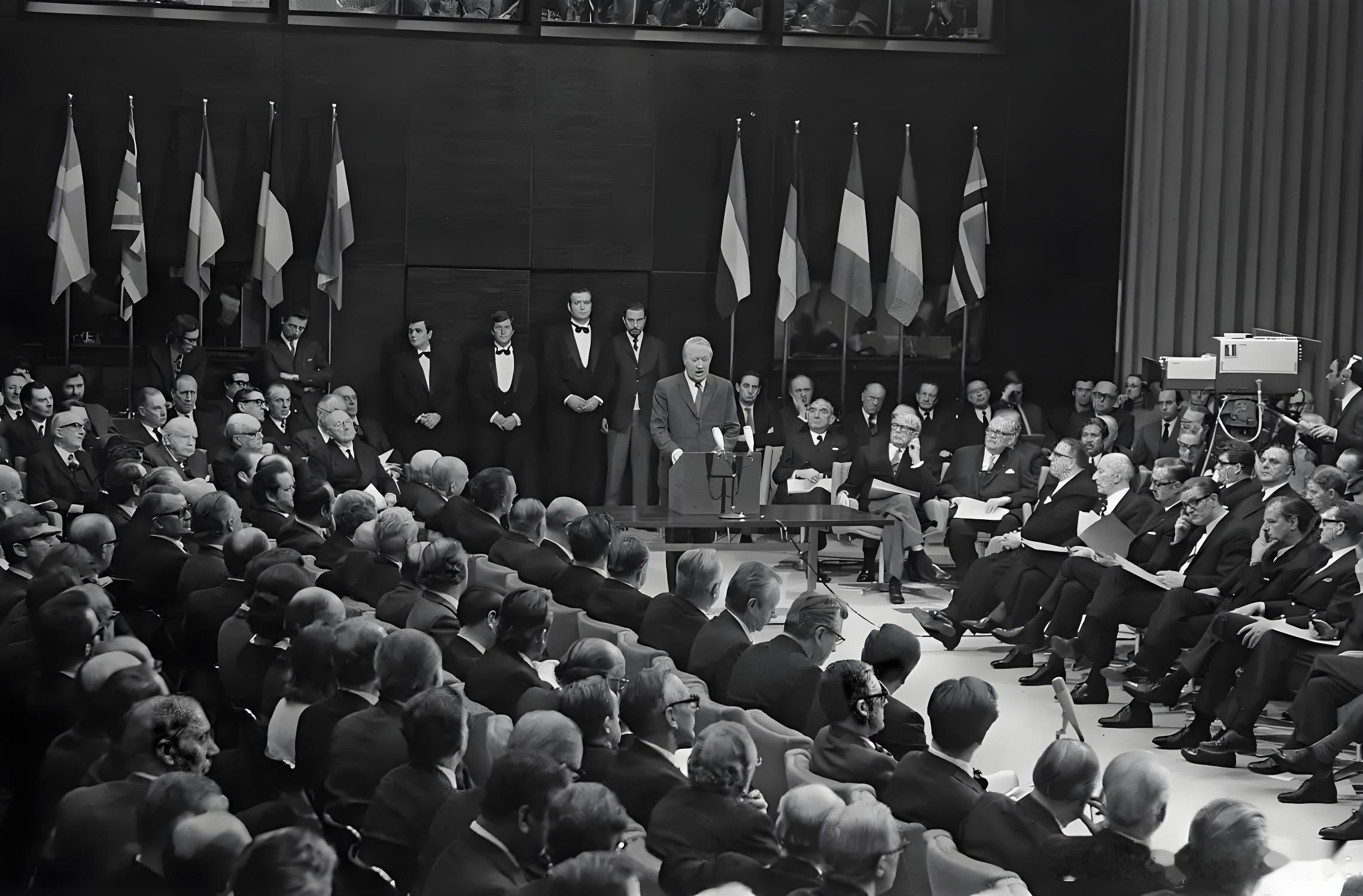 美国不敢打，日本却敢赌！美国在亚洲面对中国时，怂得不敢真刀真枪干一场，但日本这个