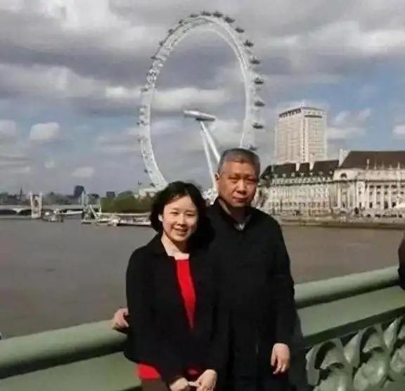 马未都和自己的岳父贾启亮有大怨。岳父曾经阻挡过马未都和妻子贾宏伟恋爱结婚，马未