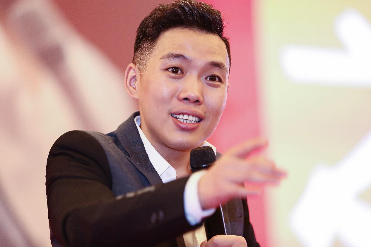 狠心断人情，才赚得亿万身家企航管理董事长杨彦涛，14岁农村进城打工，因人品