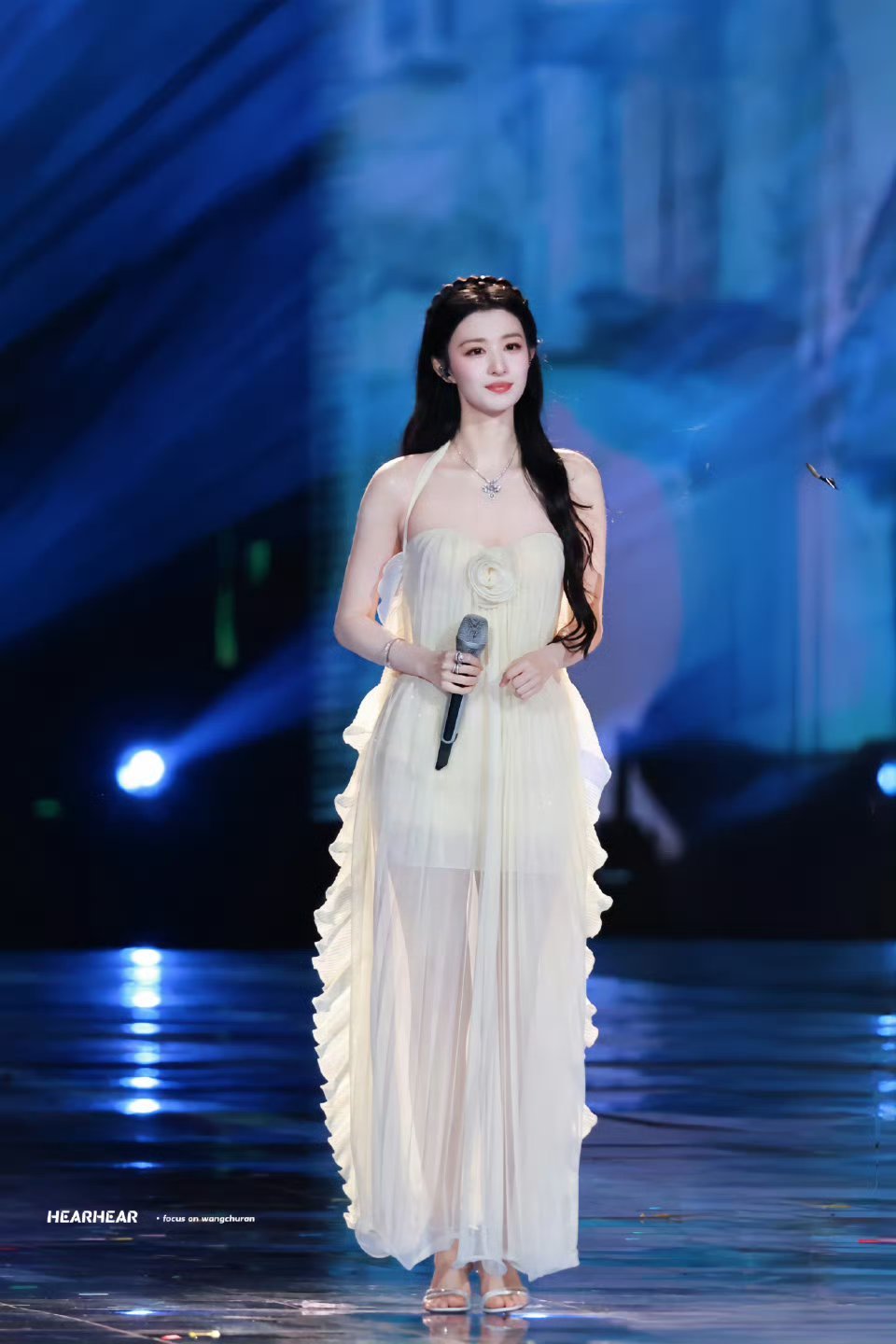 王楚然真的不能再多接几部现代剧了嘛好完美的头肩比