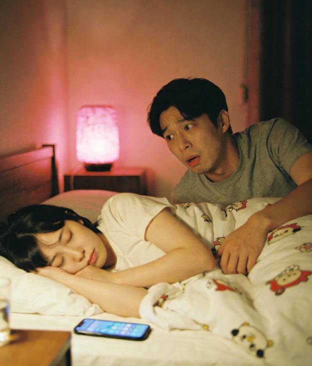 【患者提问】昨晚跟聊了一个月的网友“奔现”了。他本人比照片更有味道，斯斯文文的身