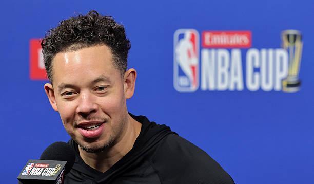 年轻马刺的上场时间尚且如此平均，替补球员能稳定获得15-25分钟场均时间，先发球