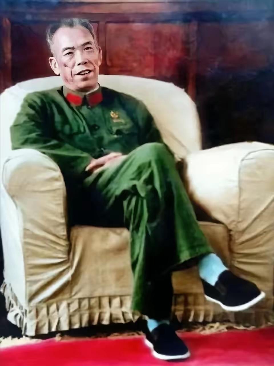 1981年，一位身中9弹、战功赫赫的开国中将，平反后组织问他想去哪任职，他盯着“