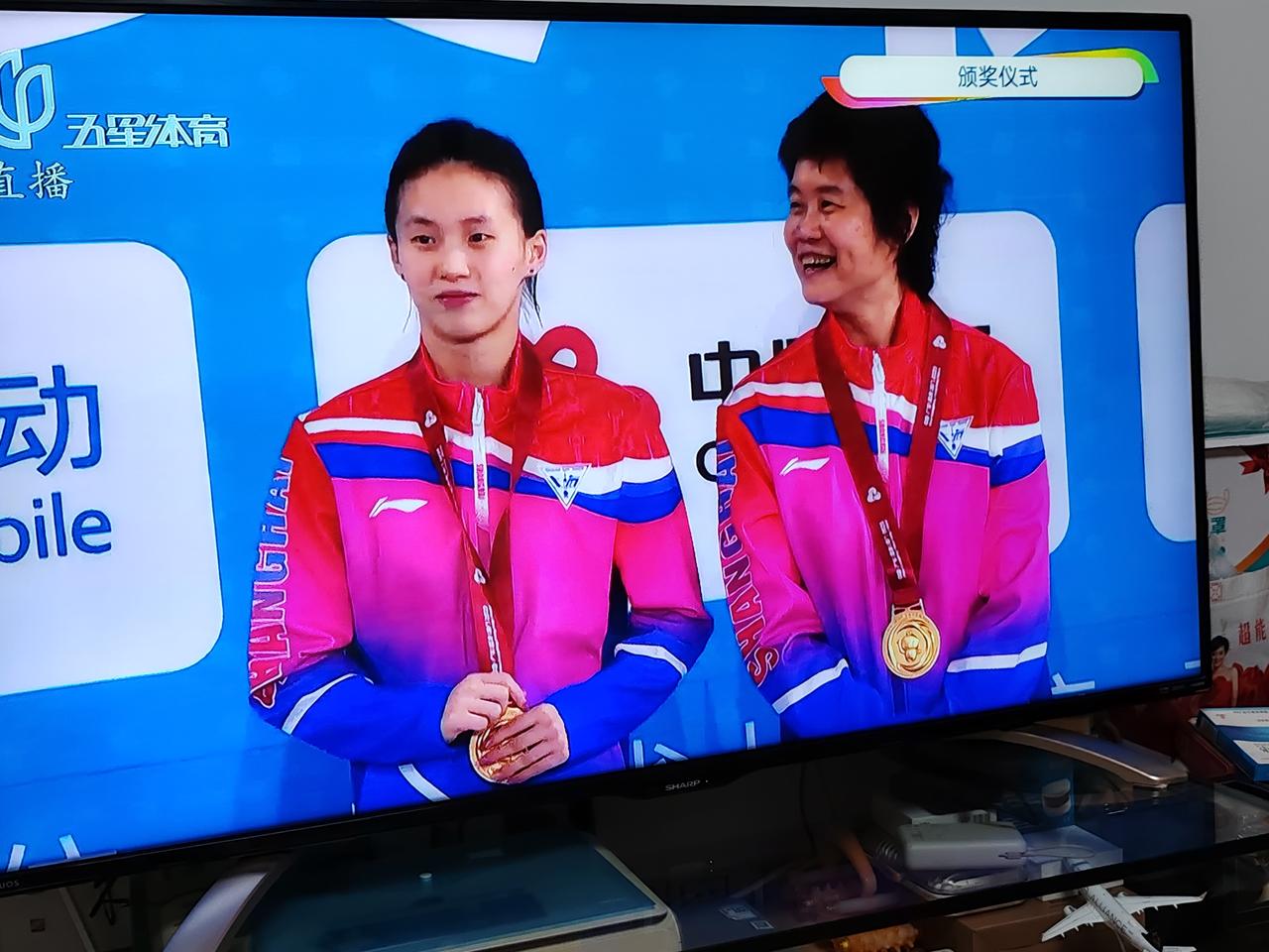 在刚刚结束的十五届全运会女子单人跳水比赛中，上海队，也是世界顶尖的优秀选手，陈芋