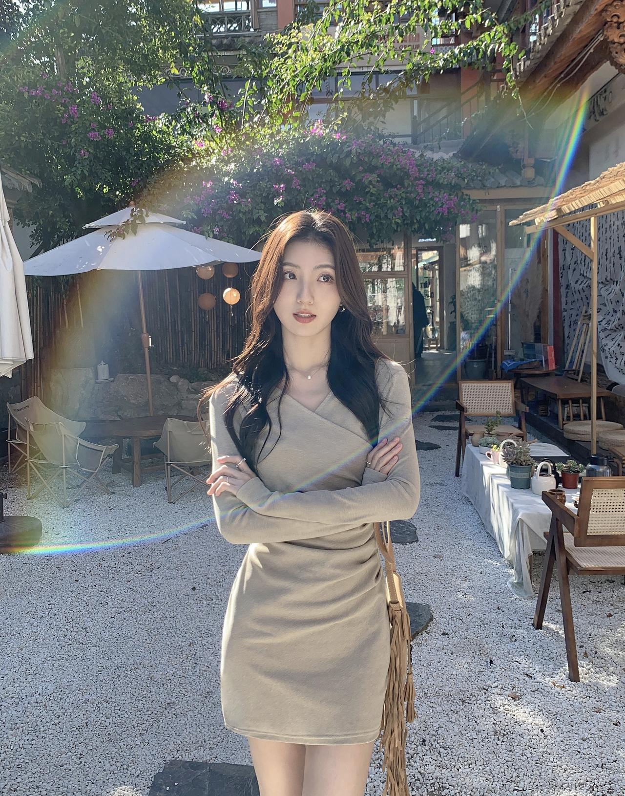 阳光是最好的滤镜，在街角的温柔里邂逅美好✨