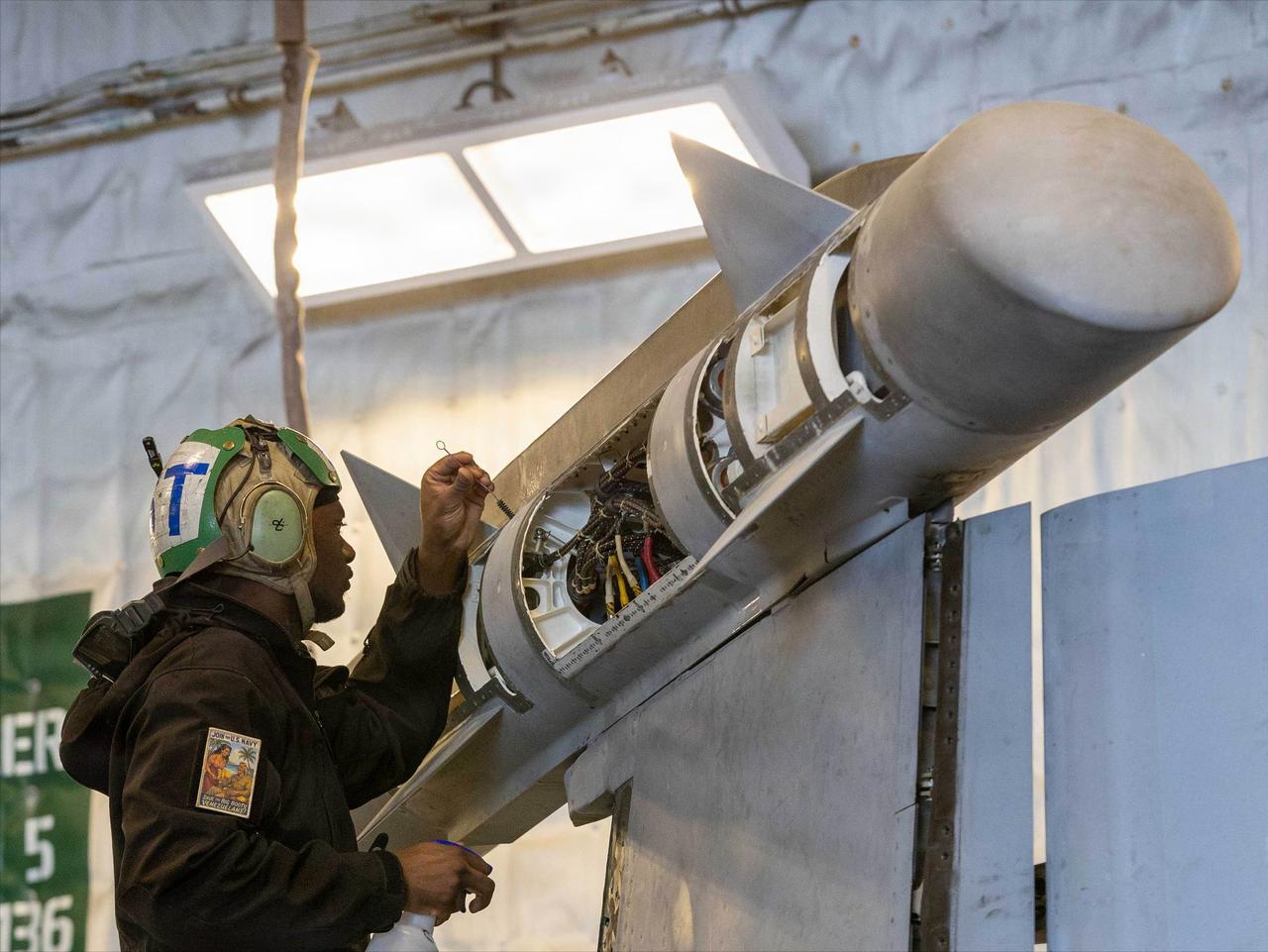 意识到内容曝光后，美军宣传机构迅速动作，删除了这张画面。 这张原本发布于五角