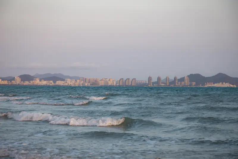 今年春天最想实现的心愿今年春天，我最想实现的心愿就是出去旅行。过去几年被各种事