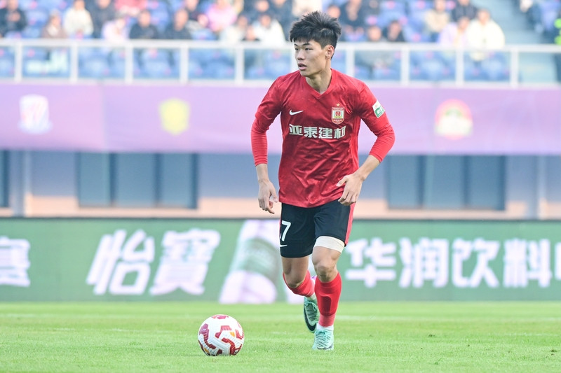 媒体人: 贺一然十分接近加盟泰山, 但玄智健几无可能