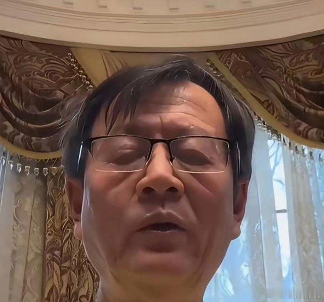 前国乒教练吴敬平看完樊振东输球，直接扔下一句：如果让我去教勒布伦。樊振东在欧冠决
