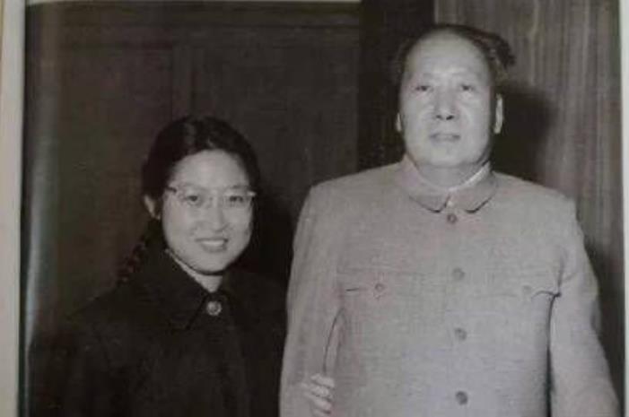 1940年8月，毛主席的李讷在延安出生，根据毛主席的卫士长李银桥回忆，这个小姑娘