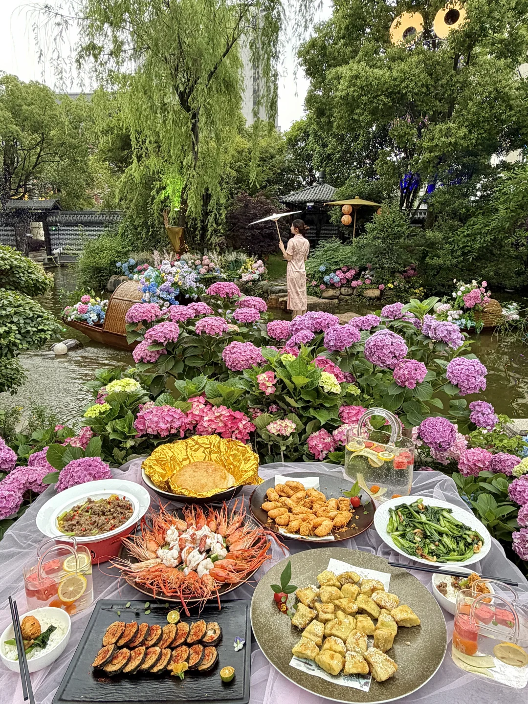 不是大理，是长沙！湖边花海餐厅。。。。