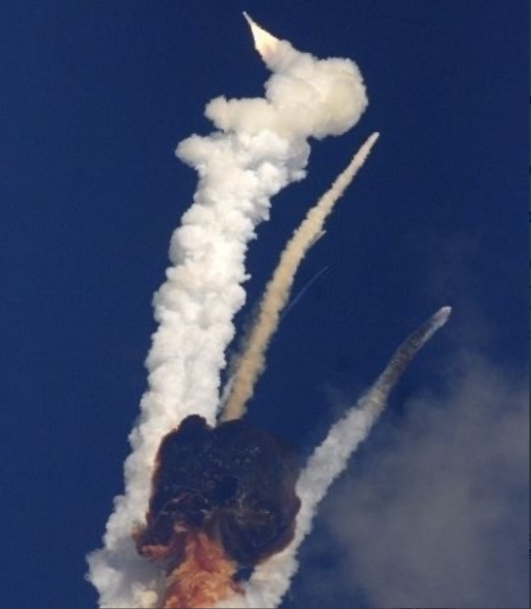 又喜提10天庆祝，18日，印度空间研究组织(ISRO)使用极地卫星运载火箭发射地