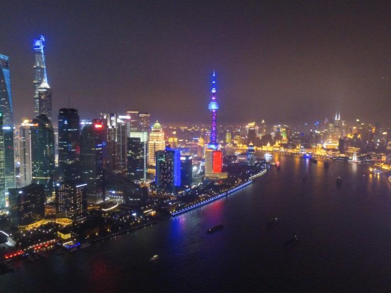 中国十大城市发展情况:2025年的城市经济成绩单陆续发榜，把GDP前十排一排