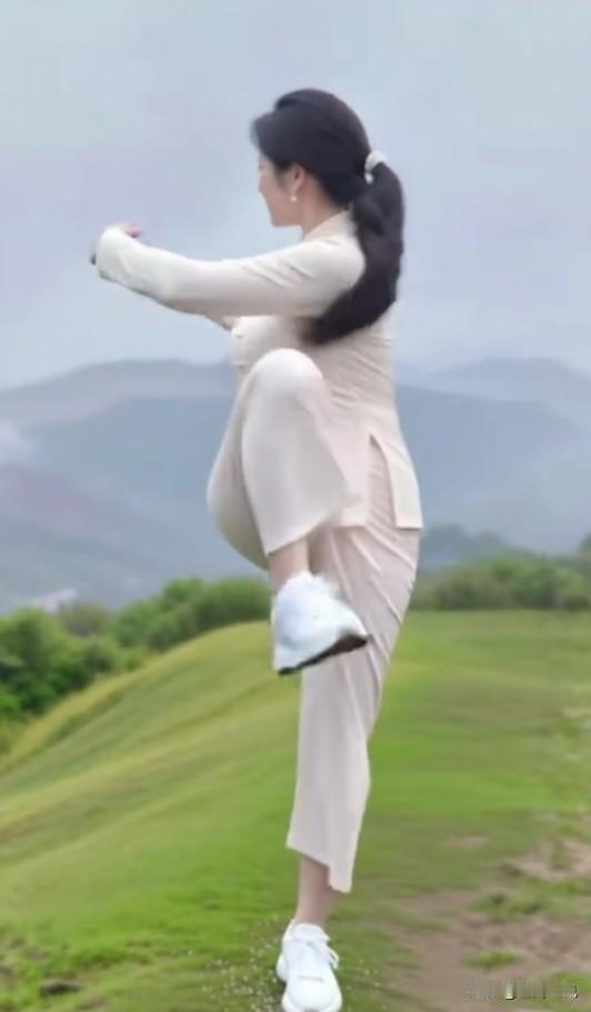 健美动作