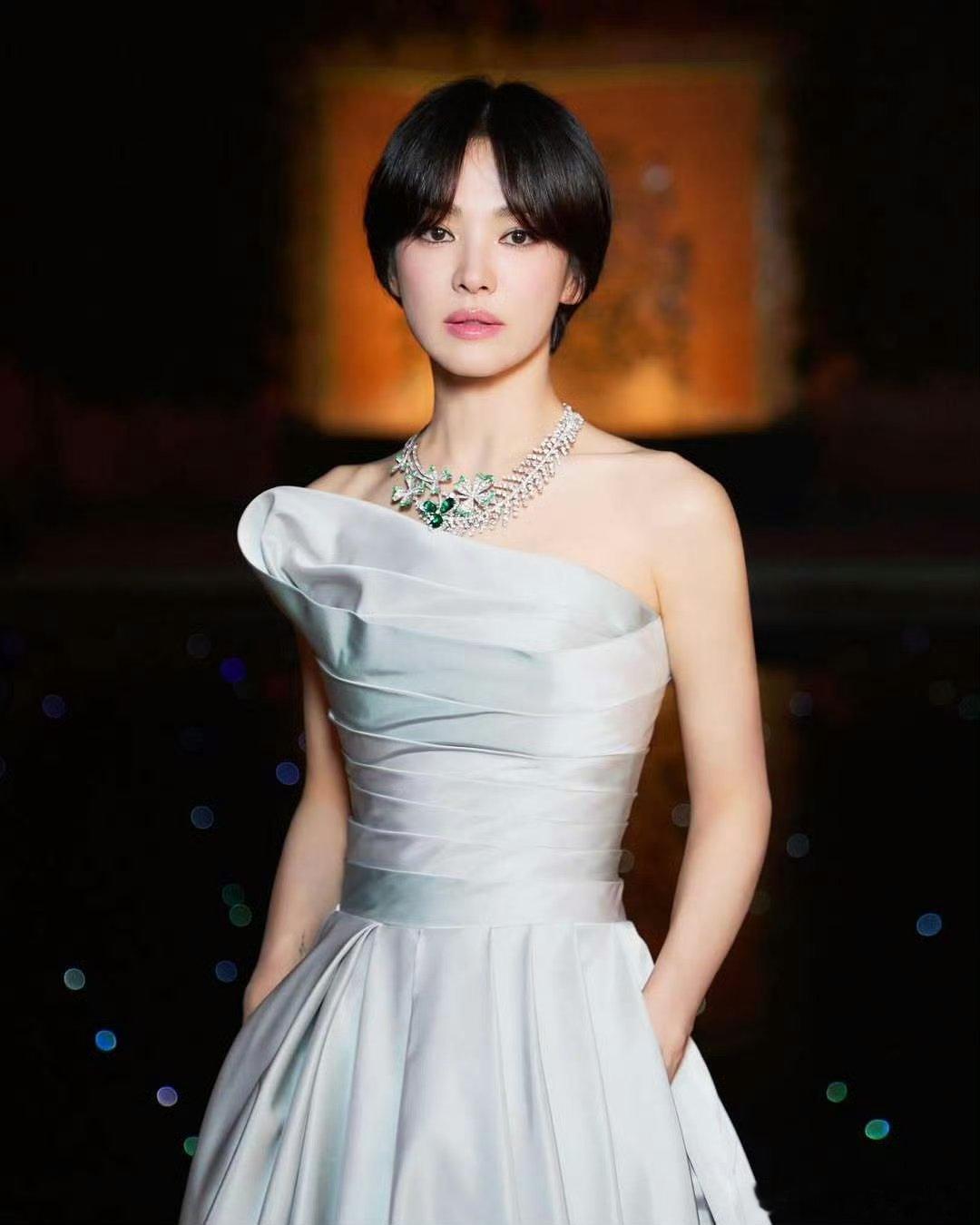 尚美巴黎西班牙马贝拉JewelsbyNature绿野芳踪高定珠宝套系发布会✨