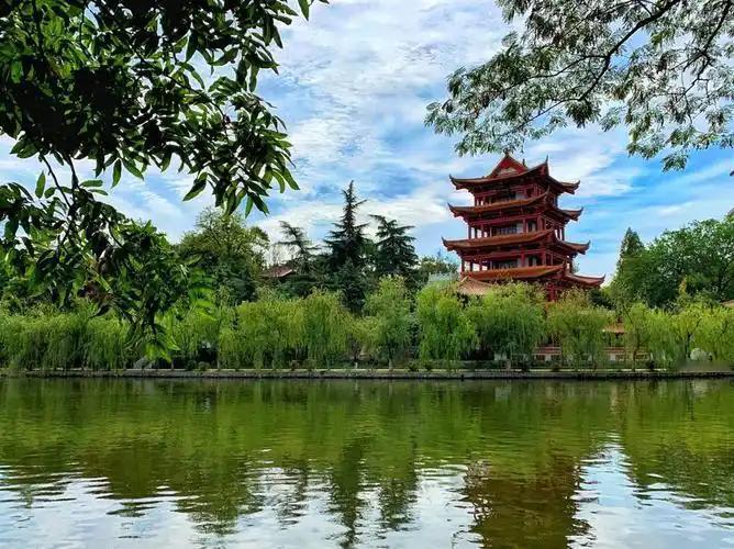 湖北荆州旅游，小城公安江南水乡美景攻略！荆州公安美景和美食推荐：1、黄山头