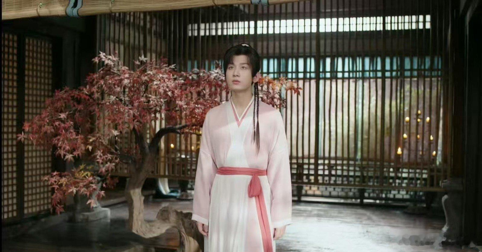 服装师和毅想吸嬷嬷想疯了[笑着哭]​​​