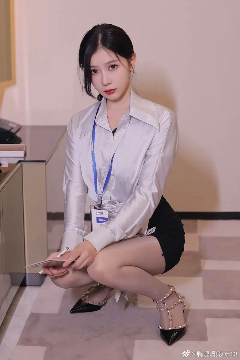 美女热门美女日常分享职业装白领