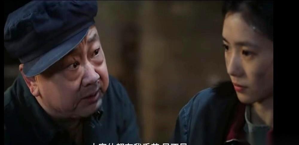 跟了张嘉译十年，片酬不够人家的零头。从《白鹿原》到《装台》，镜头扫过去，他就是
